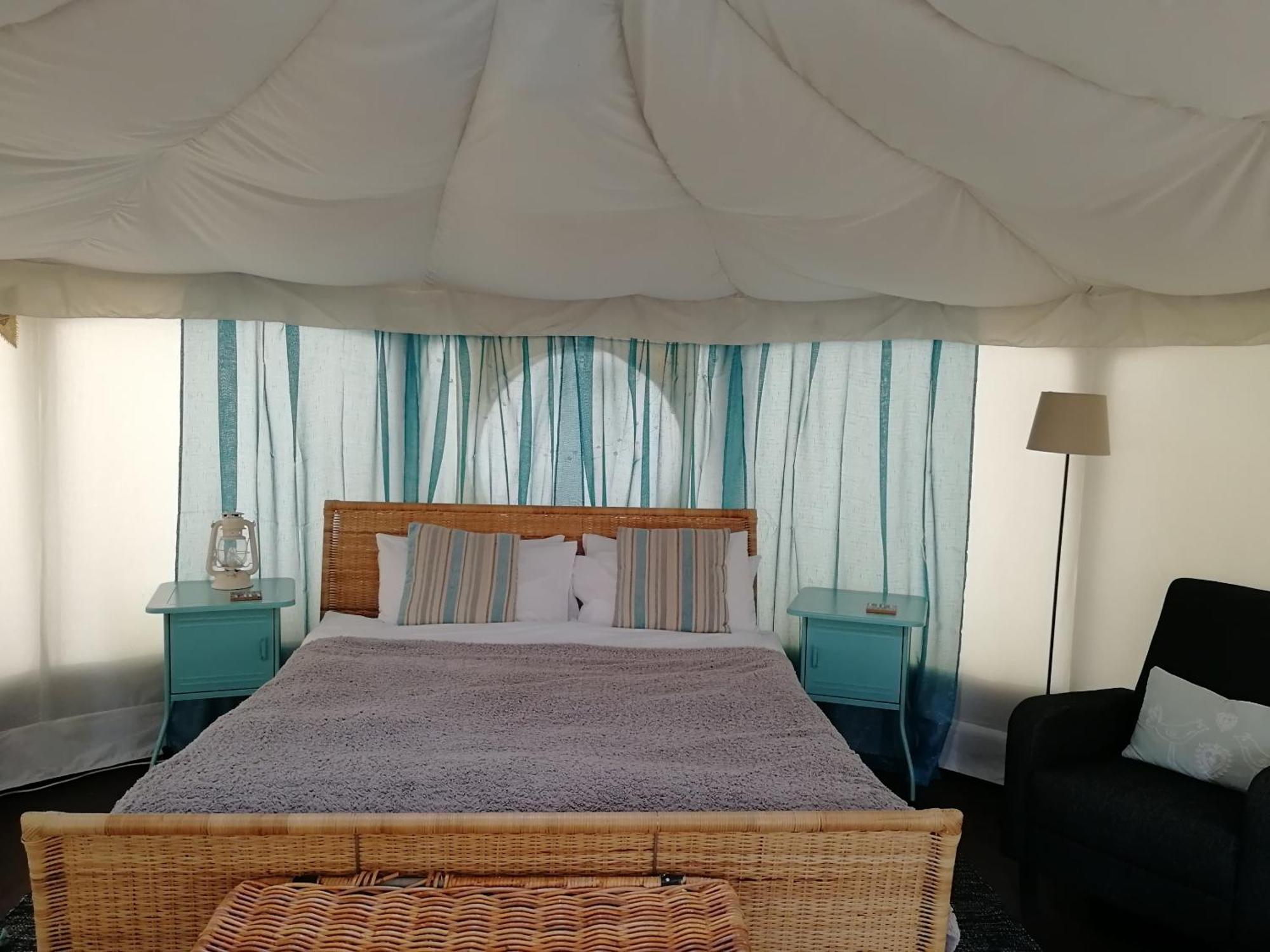 The Little Hide - Adult Only Camping Pods Wigginton  Eksteriør bilde