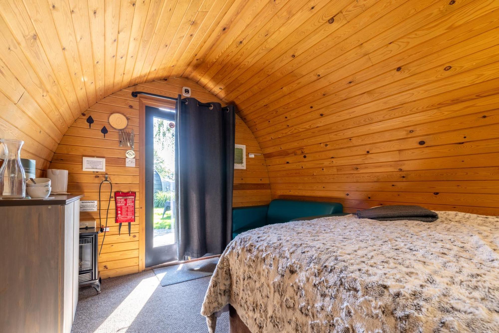 The Little Hide - Adult Only Camping Pods Wigginton  Eksteriør bilde
