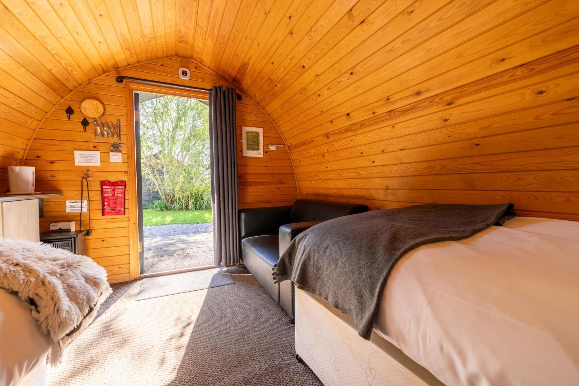 The Little Hide - Adult Only Camping Pods Wigginton  Eksteriør bilde